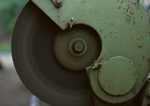 シルクスクリーン設備で効率的な生産を実現！最新技術とトレンドを追いつく京都の魅力